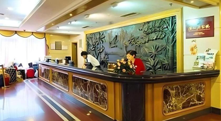Friendship Hotel Шэньчжэнь Экстерьер фото