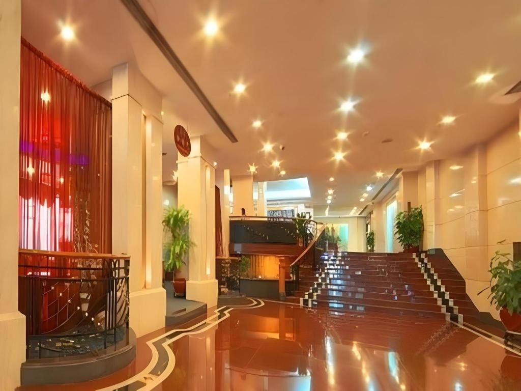 Friendship Hotel Шэньчжэнь Экстерьер фото